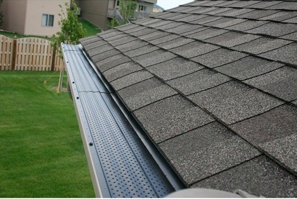 White bulldog gutter with gutter guard